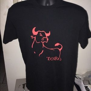 Fruit Of The Loom Red Toro Bull on Black T-Shirt
